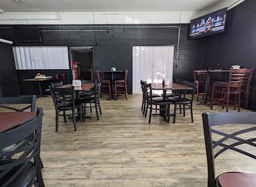 kentucky/bernheim-arboretum-and-research-forest/bar/uncle-spoony-s-sports-bar-kitchen