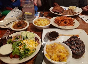 virginia/shenandoah-valley/bar/hank-s-grille-catering