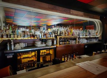 texas/mckinney-falls-state-park/bar/high-noon