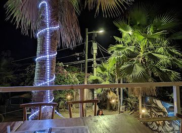 el-salvador/la-libertad/bar/barba-blanca