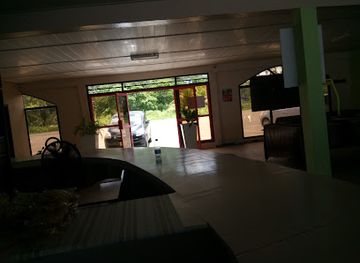 suriname/wanica-district/bar/viki-s-swimming-pool