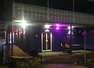 antigua-and-barbuda/saint-john/bar/unique-dollz-268