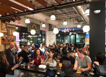 california/oxnard/bar/bottle-pint