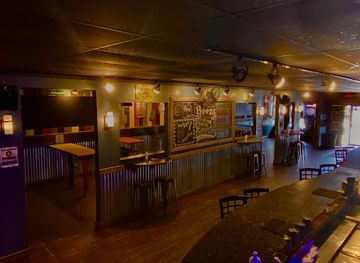 iowa/davenport/bar/the-office-cocktail-bar-lounge