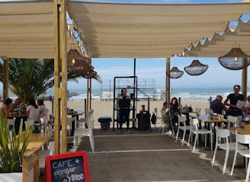 argentina/mar-del-plata/playa-grande/bar/mr-jones