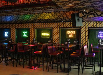 india/kolkata/salt-lake-city/bar/hi-tribe-club