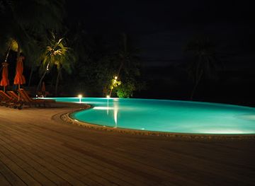 maldives/dhaalu-atoll/bar/positive-energy