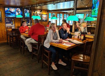 rhode-island/blackstone-river-bikeway/bar/the-lodge-pub-eatery