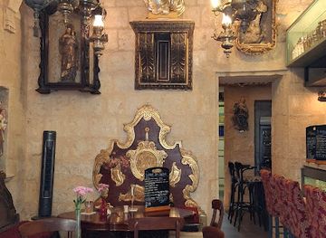 malta/buskett-gardens/bar/the-confession