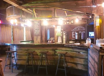 argentina/patagonia/bar/el-sol-pub