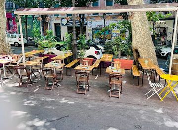 france/marseille/le-cours-julien/bar/verre-a-cruise-tapas-cocktail-bar