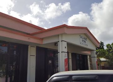 micronesia/chuuk/bar/his-hers-school-office-supplies