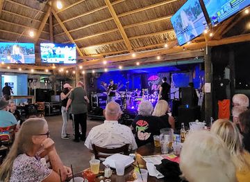 florida/big-bend/bar/woody-s-river-roo