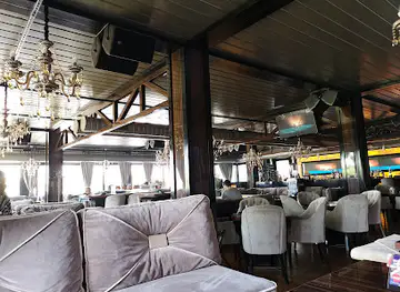 Bar & Dinner Destiny