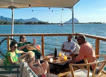 mauritius/black-river/bar/moon-bar-k