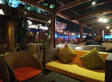 india/amritsar/bar/papa-whiskey-amritsar