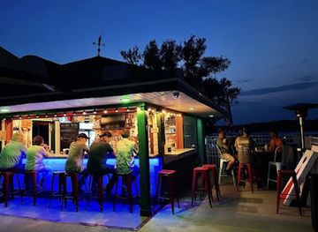 Why Knot Tiki Bar at Swan Bay Resort