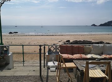 jersey/plemont-bay/bar/flavour-bay-cafe