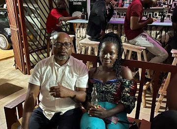 malawi/shire-valley/bar/dukes-of-shire