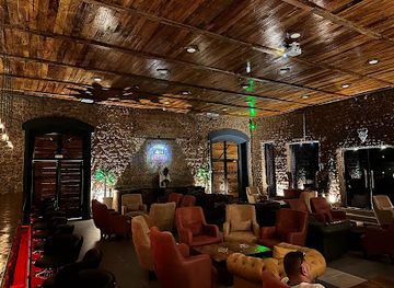 guinea-bissau/canchungo/bar/antika-bissau