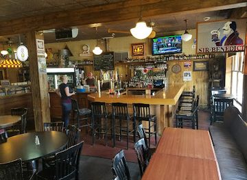 Sir Benedicts Tavern on the Lake