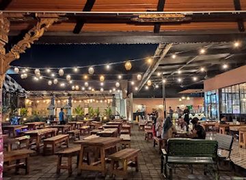 indonesia/central-sulawesi/bar/cafe-168-house