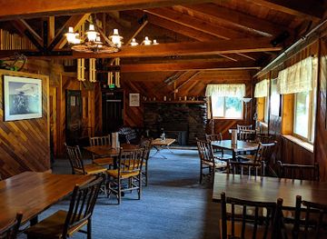 oregon/mount-hood-national-forest/bar/crooked-tree-tavern-grill