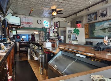 wisconsin/la-crosse/bar/l-m-tavern