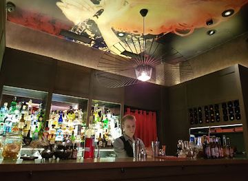 hungary/budapest/andrassy-avenue/bar/tuk-tuk-bar