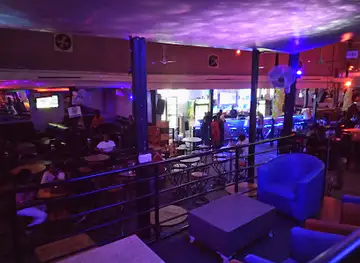 F.A.M.E Lounge
