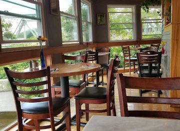 massachusetts/mohawk-trail-state-forest/bar/west-end-pub