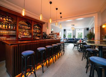 ireland/dublin/st-stephen-s-green/bar/three-storey