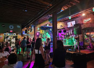 michigan/lansing/bar/nuthouse-sports-grill