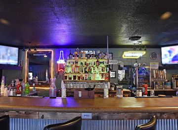 tennessee/highland-rim/bar/whiskey-creek-grille