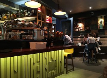 Che Bar / Te Labi