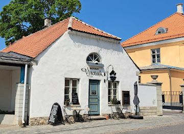estonia/kuressaare-castle/bar/vinoteek-restoran-prelude