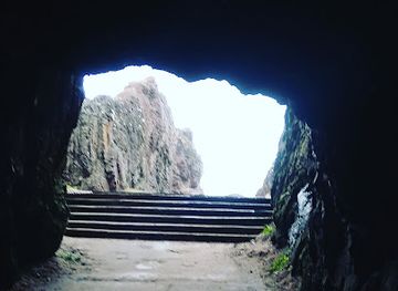 uruguay/punta-ballena/bar/las-grutas