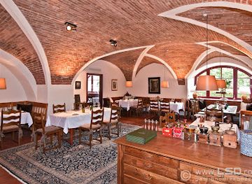 austria/wachau/bar/hofmeisterei-hirtzberger