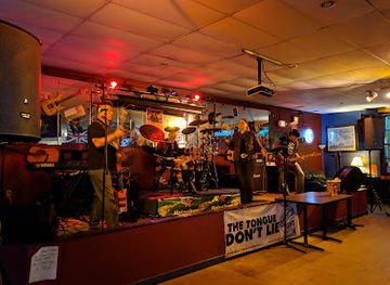 maine/old-orchard-beach/bar/gfb-scottish-pub