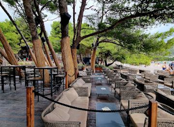 croatia/brac-island/bar/auro-cocktail-bar