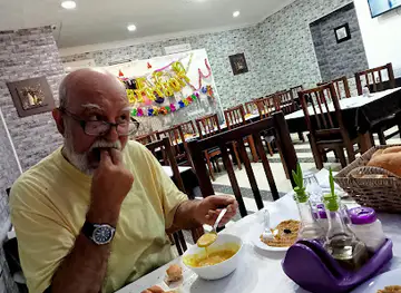 Rosa Resto