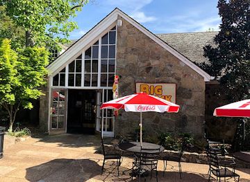 tennessee/rock-city/bar/rock-city-s-big-rock-grill