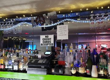 illinois/cahokia-mounds-state-historic-site/bar/love-s-tavern