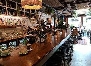 australia/sydney/bondi-beach/bar/bondi-hardware