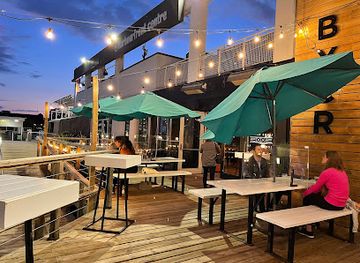 canada/toronto/harbourfront/bar/boxcar-social-harbourfront