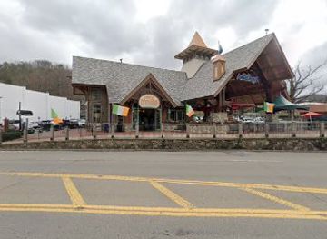 tennessee/great-smoky-mountains-national-park/bar/the-bar-at-the-top-of-the-world