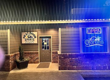 oregon/clackamas-county/bar/next-door-sports-bar