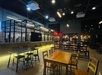 laos/vientiane/bar/corebeer