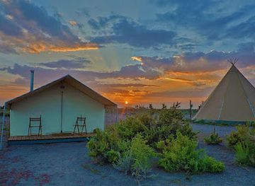 colorado/great-sand-dunes-national-park/bar/rustic-rook-resort