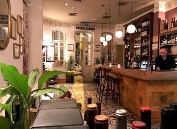 israel/tel-aviv/neve-tzedek/bar/hatraklin-meat-wine-bistro